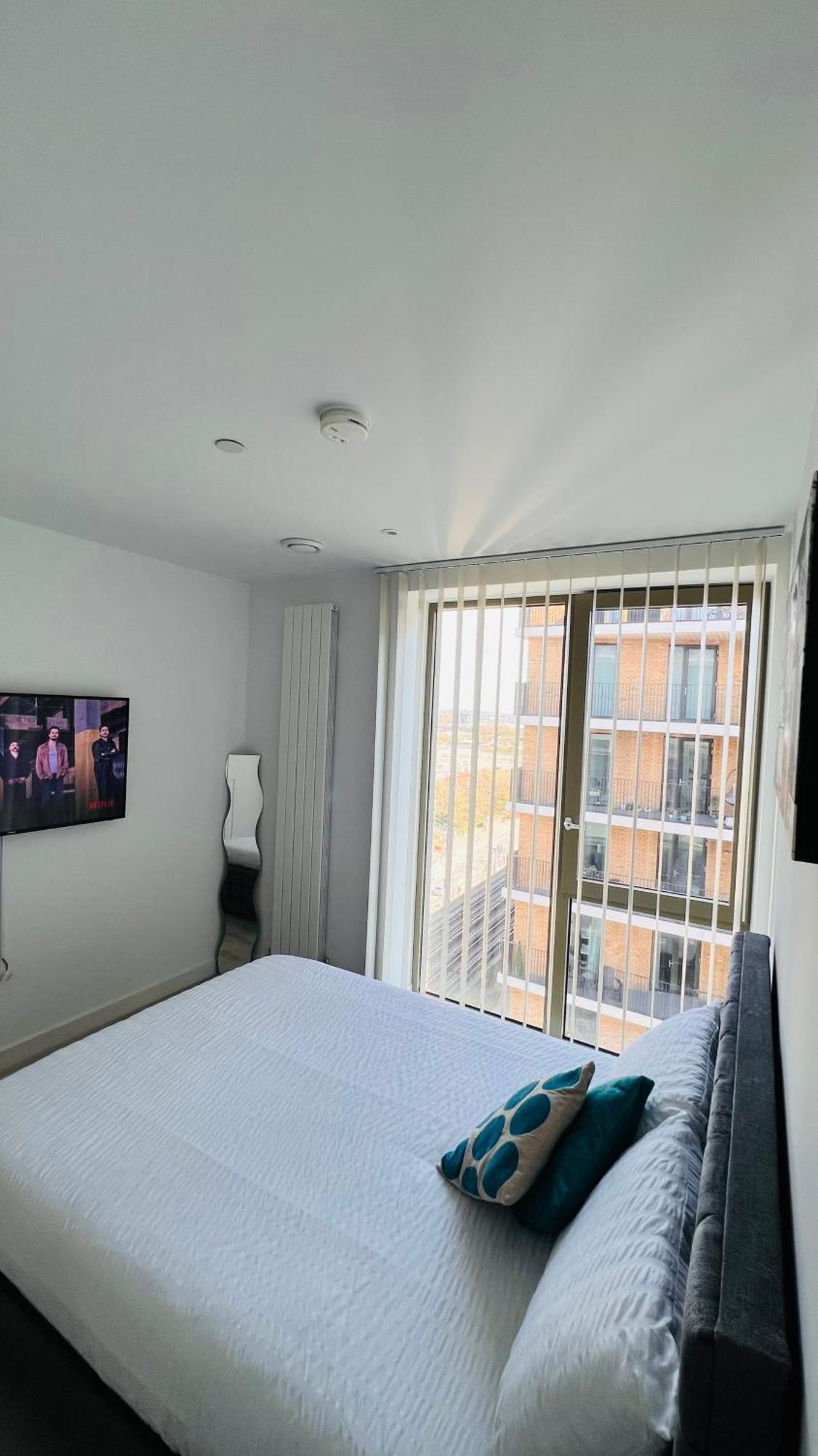 Lush Living - Double Room With Private Bathroom Londres Exterior foto